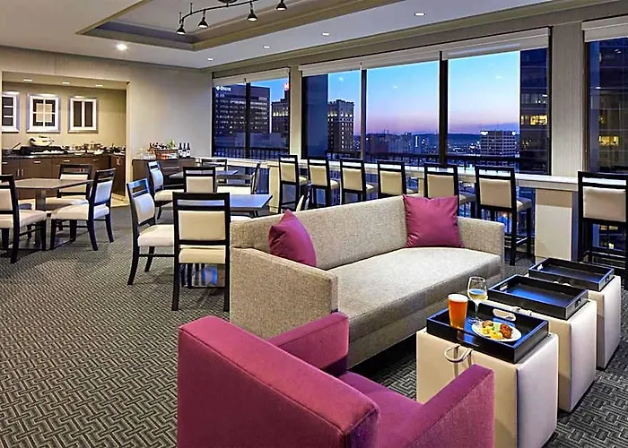 Hyatt Regency Downtown 3*
