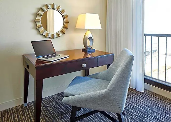 Hyatt Regency Downtown 3*