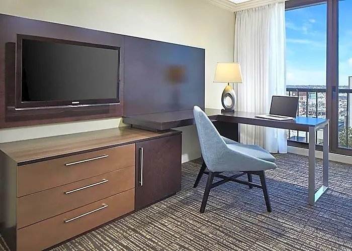 Hyatt Regency Downtown Hotel